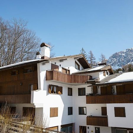 Villa Franchetti - Stayincortina Cortina dʼAmpezzo Kültér fotó